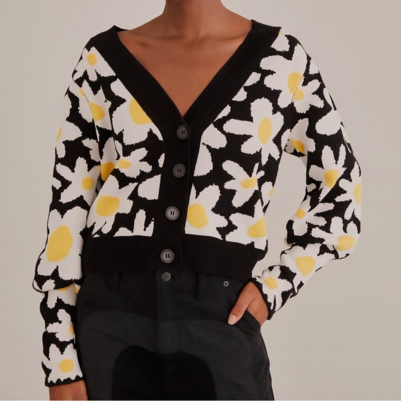FARM Rio Elegant Black and Gold Knit Top - Picture 1 of 14